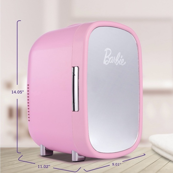 Barbie Cosmetics Fridge - Picture 3 of 6